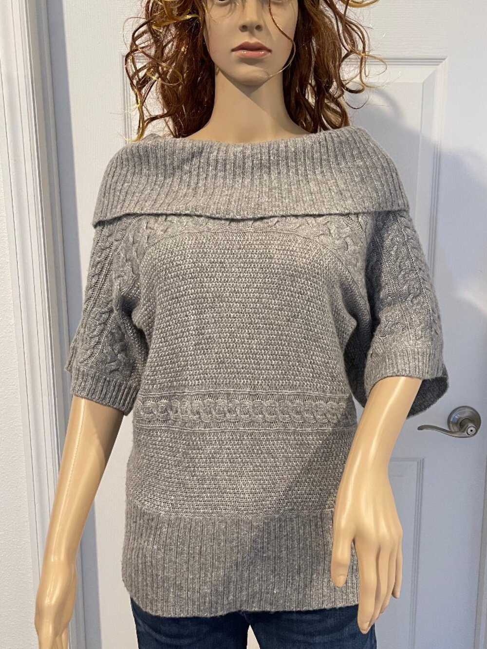 White House Black Market Grey Soft Short Sleeve Off Shoulder Sweater Sz S EUC